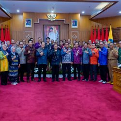 Kadislutkan Prov NTB mendampingi Gubernur NTB menghadiri kick-off meeting Kerja Sama Regional Bali, NTB, dan NTT (KRBNN)